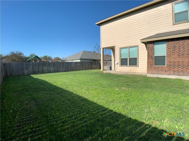 Building Photo - 1140 Brown Rock Dr