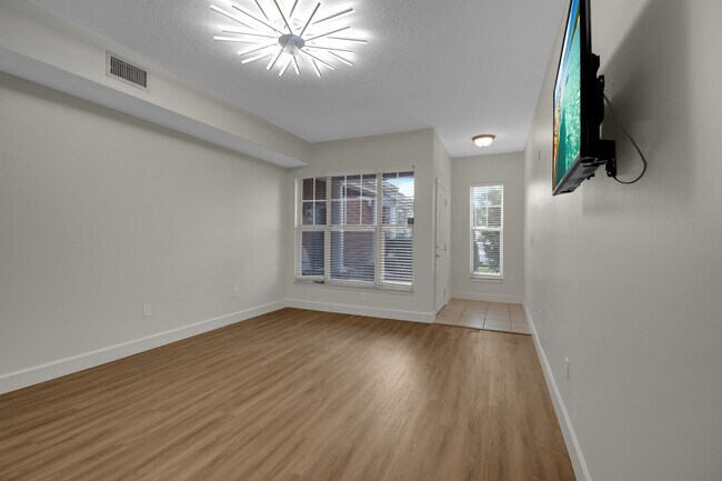 Building Photo - 35111 Harbour Vista Cir