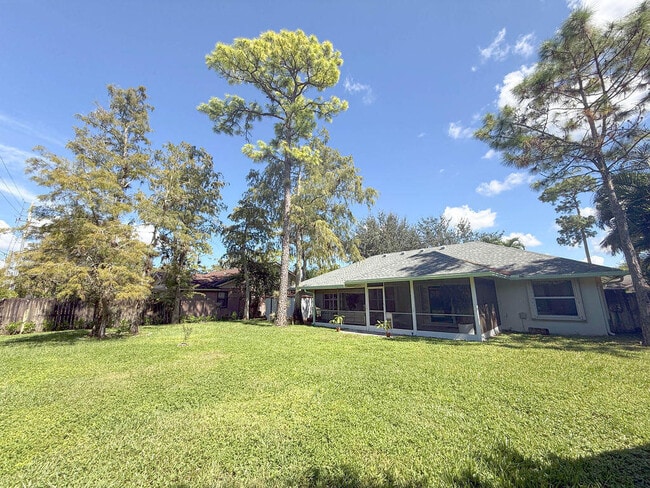 Building Photo - 14010 Aster Ave