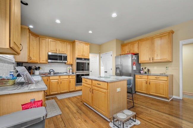 Building Photo - 308 Stone Heath Ct