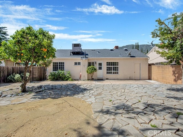 Building Photo - 3413 Encinal Ave