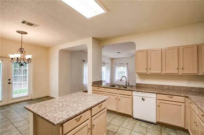 Building Photo - 1706 Chino Cove