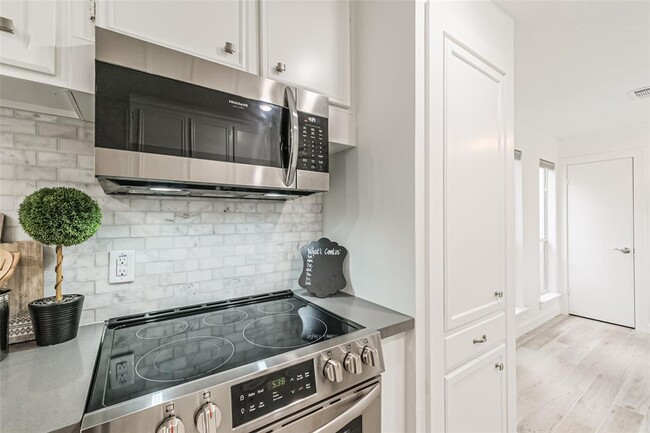 Building Photo - 2314 Silver Sage Dr