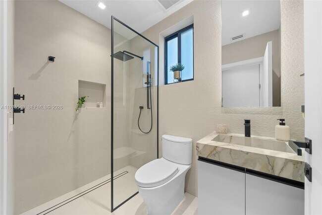 Building Photo - 1077 Golden Cane Dr