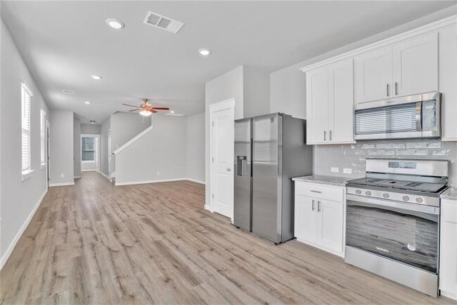 Building Photo - 17205 Mayfly Dr