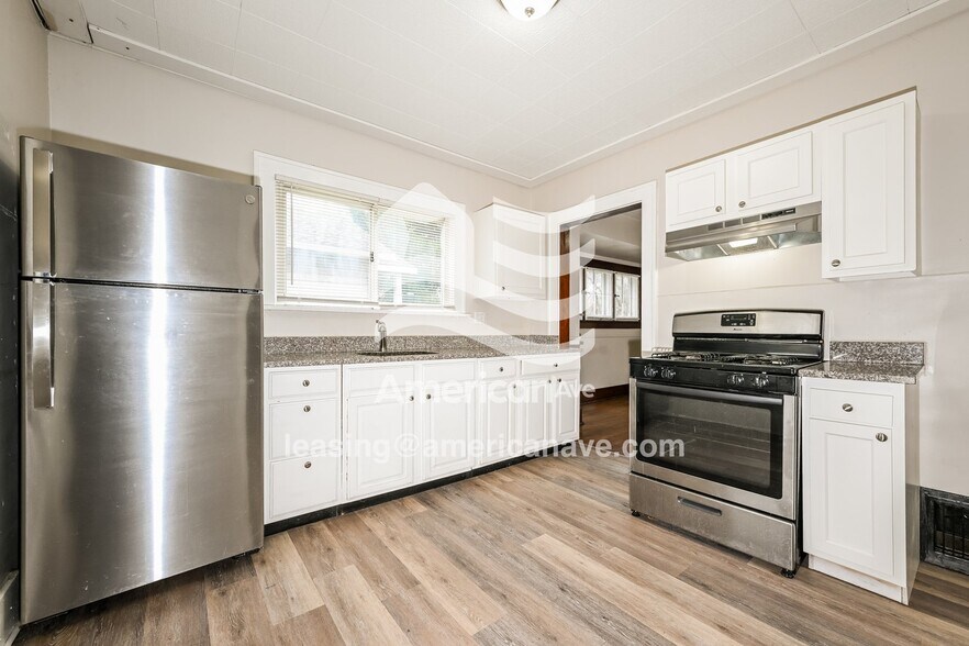 Building Photo - 1607 Jackson St