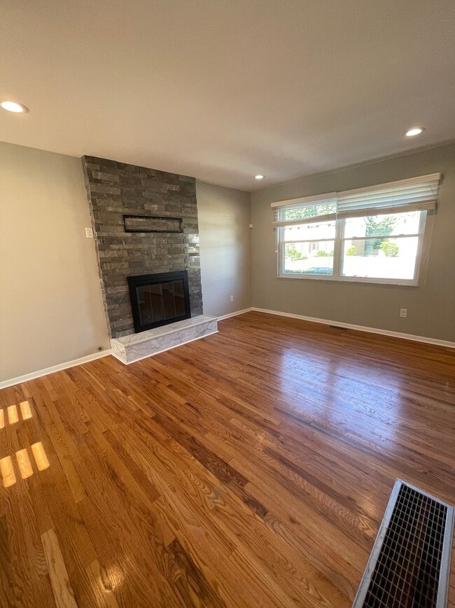 Building Photo - 1629 Citadel Pl