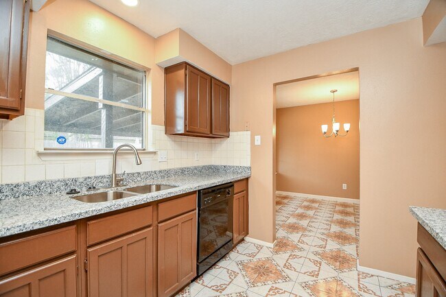 Building Photo - 12011 Monument Valley Dr