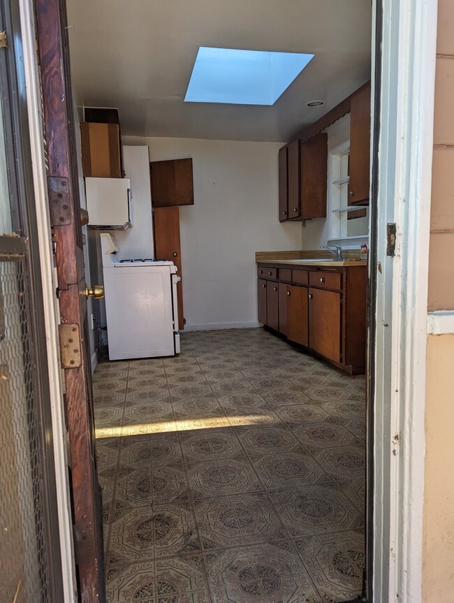 Building Photo - 25126 Feijoa Ave