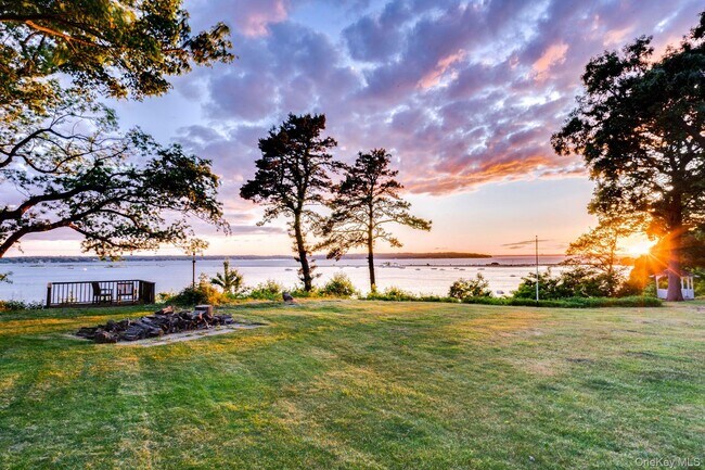 Building Photo - 140 Old Winkle Point Rd