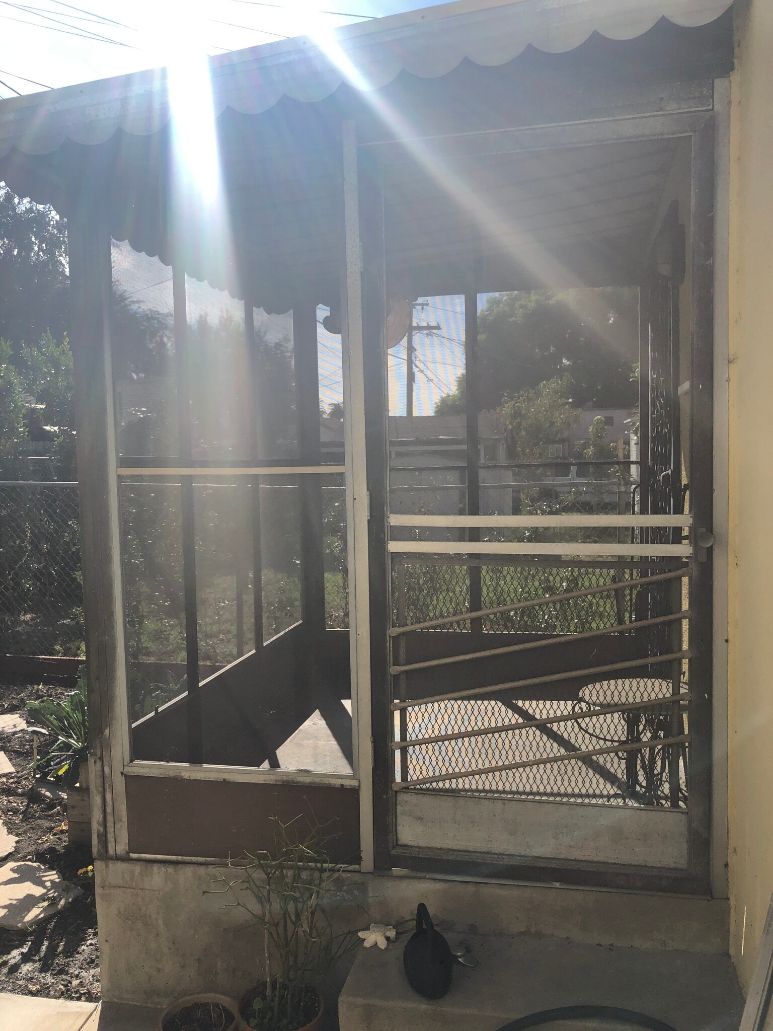 Porch - 2630 S West View St