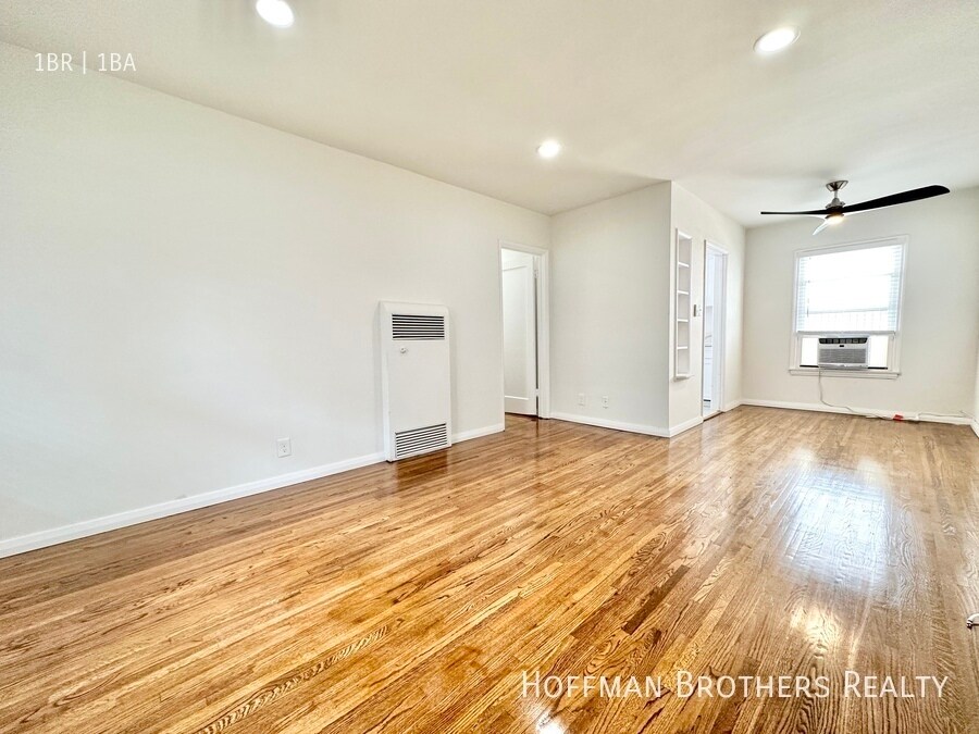 Building Photo - 11510 Cumpston St