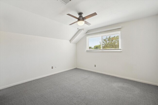 Building Photo - 1311 Ambergate Dr