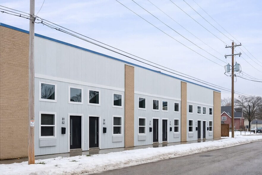 Building Photo - 217 S Badger Ave