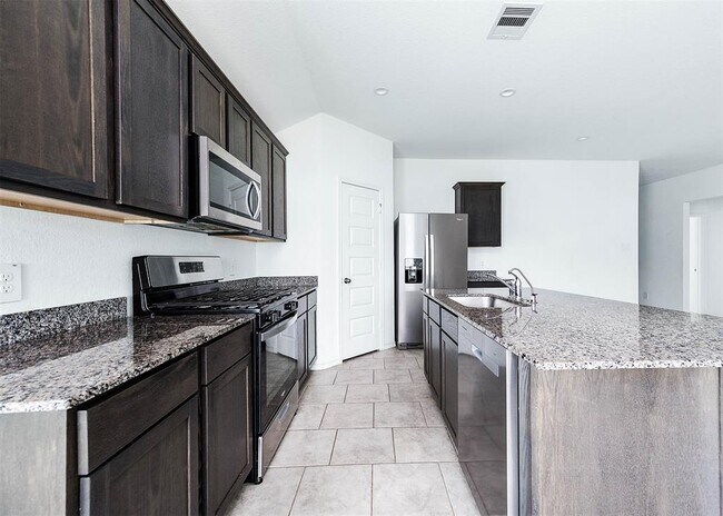 Building Photo - 1010 Appaloosa Ln