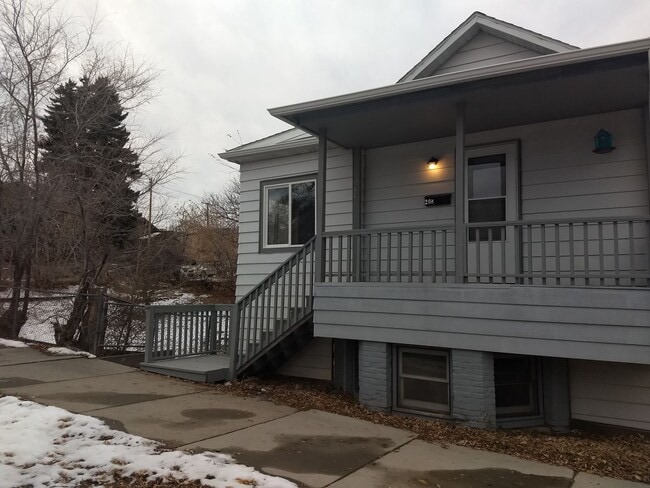 Building Photo - Pet Negotiable Four Bedroom Home