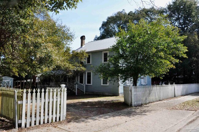 Primary Photo - 4600 Forsyth St