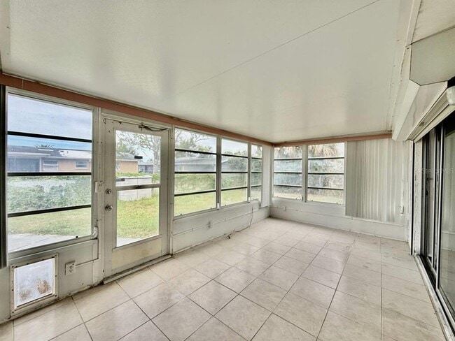 Building Photo - 7131 Potomac Dr