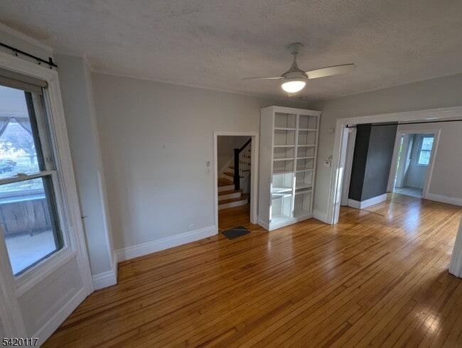 Building Photo - 124 2nd Ave