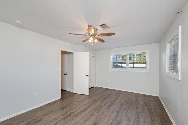 Building Photo - 235 Sotir St NW