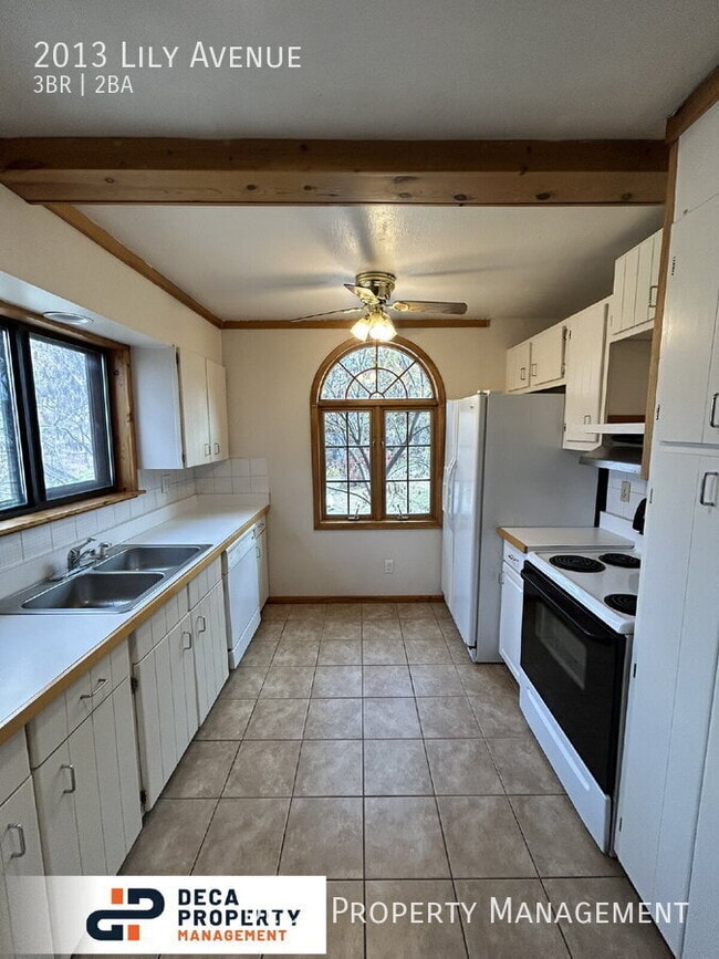 Building Photo - 2013 Lily Ave