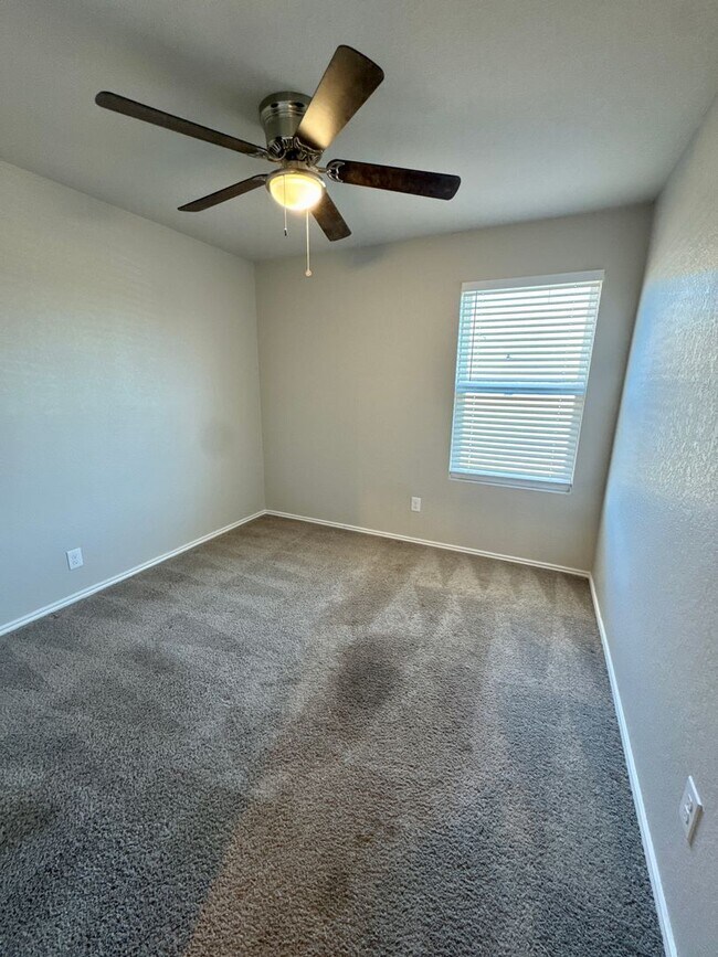 Building Photo - Bulverde Area - Hidden Trails Subdivision 3 beds 2 bath Home for Rent