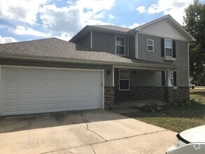 Building Photo - Charming Home Nestled in Springfield - 3 b...