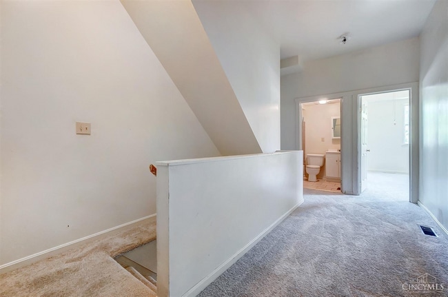 Building Photo - 611 Tafel St