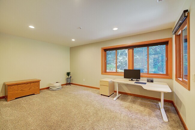 Building Photo - 4bd/3ba Sammamish House