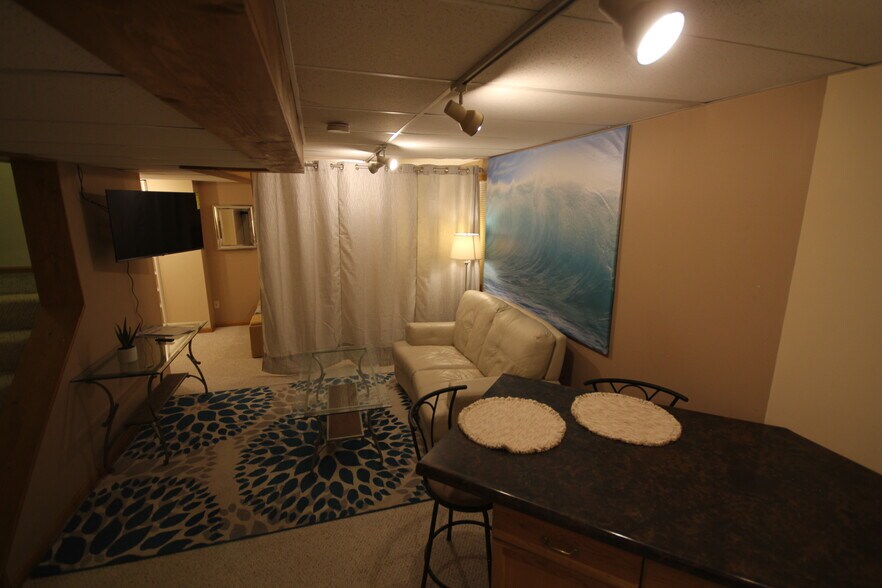 Building Photo - 289 Lionel Ln