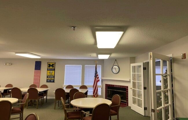 Building Photo - 2700 Marfitt Rd