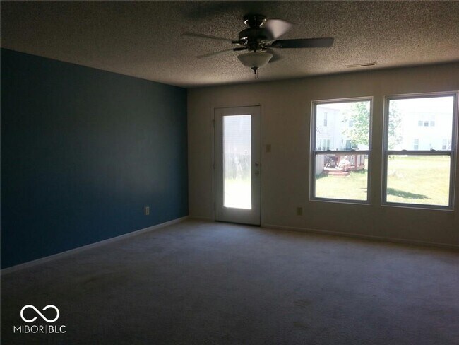 Building Photo - 11376 N Creekside Dr