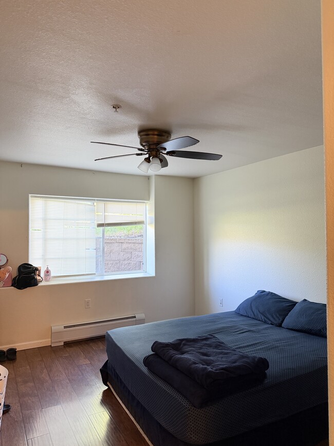 Building Photo - 1302 Park Dr