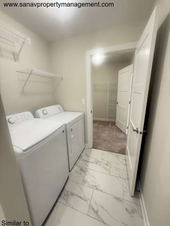 Building Photo - Spacious Ranch-Style Home in Waukee – Move-In Ready!