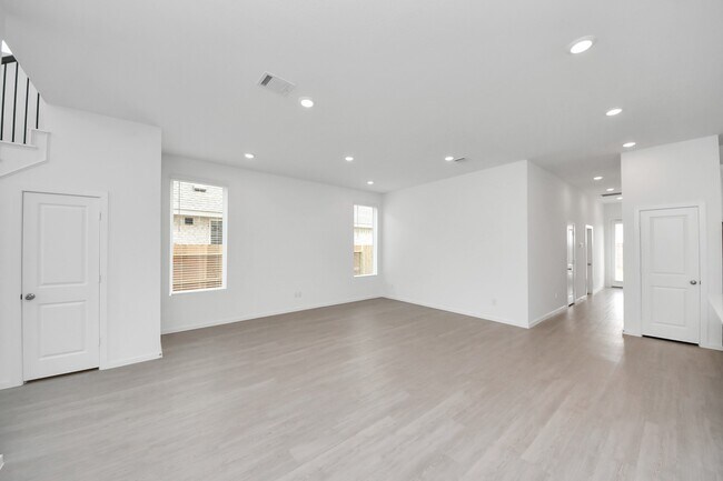 Building Photo - 3040 Ash Ray Dr