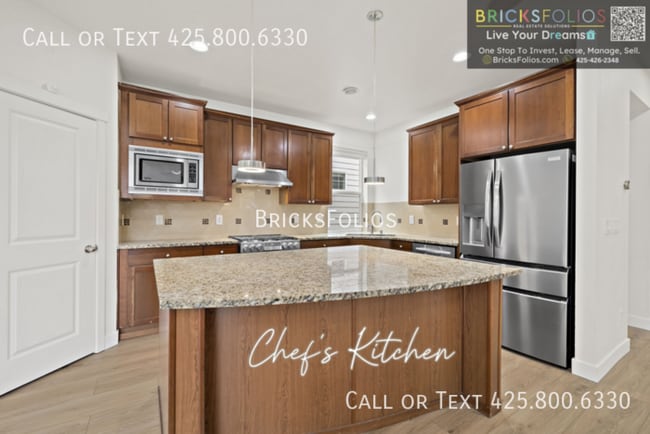 Building Photo - Luxury Corner-Lot Home in Redmond Ridge Ea...