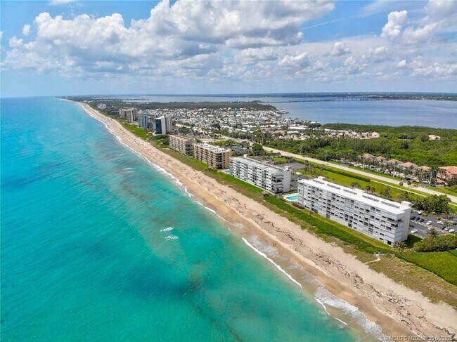 Building Photo - 10102 S Ocean Dr