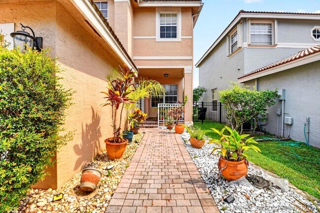 Building Photo - 5018 Starblaze Dr