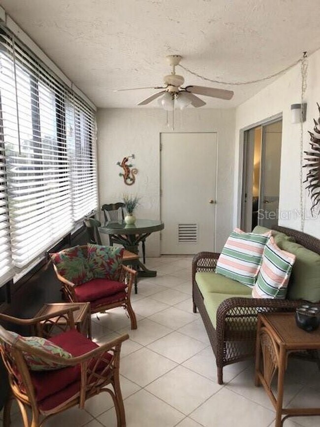 Building Photo - AVAILABLE OFF SEASON FOR $1,800/MO