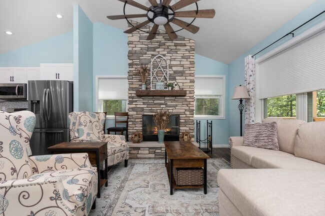 Building Photo - May & June Furnished Extended Stay Rental