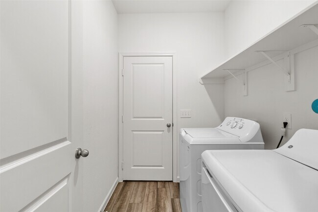Building Photo - 3602 Admiralty Dr