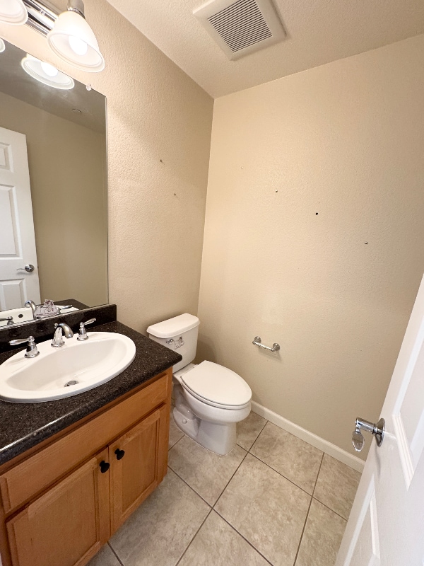 Building Photo - 207 Heligan Ln