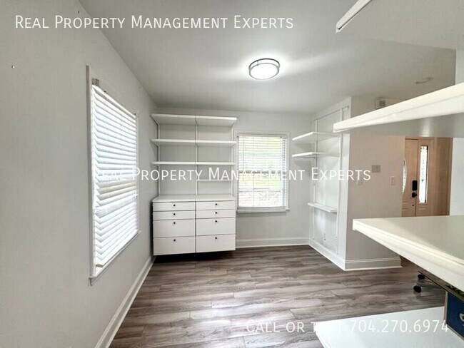 Building Photo - 1415 Jodhpur Ct