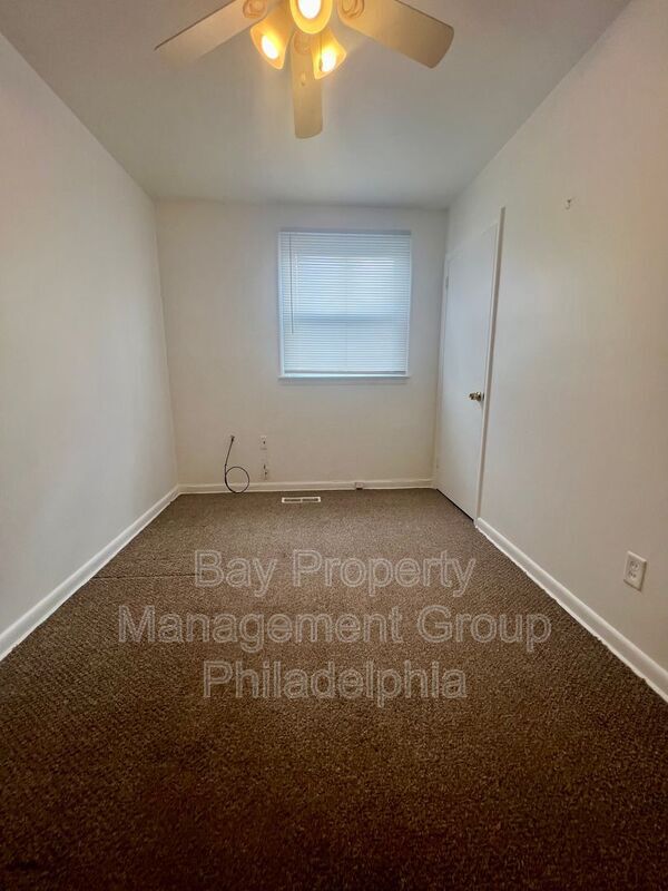 Building Photo - 1635 Griffith St