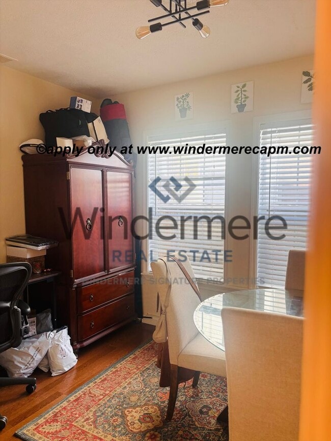 Building Photo - Beautifully Remodeled 2 Bedroom, 2 Bath Duplex on Freeport Blvd COMING SOON!