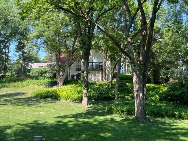 View from the east in summer - 27 S Riverview Hts