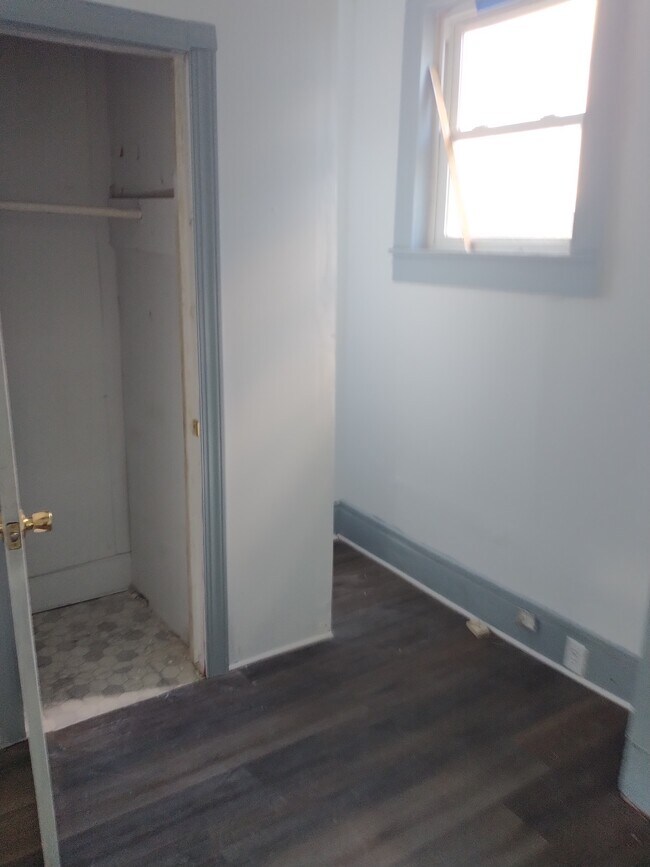 Building Photo - 13 Allway St