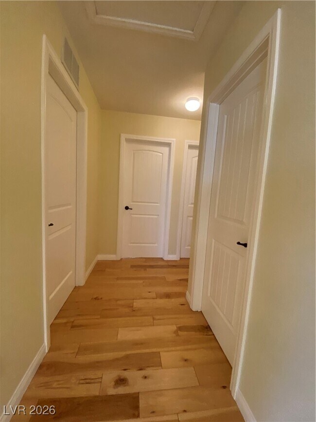 Building Photo - 11046 Fort Bowie St