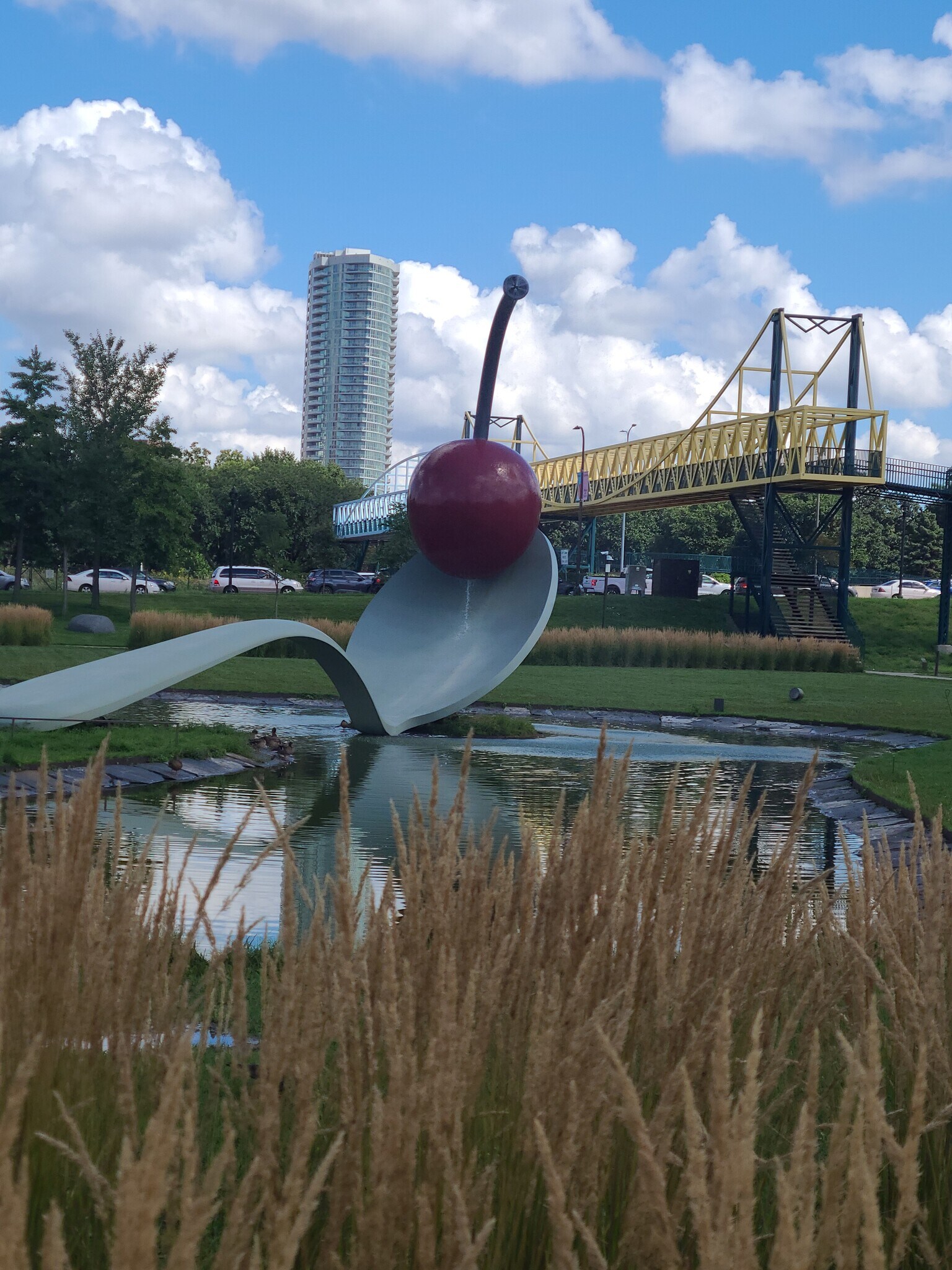 Walk to the Sculpture Gardens - 1907 DuPont Ave S