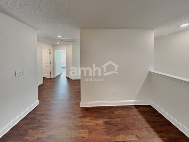 Building Photo - 2563 Spring Moss Ct